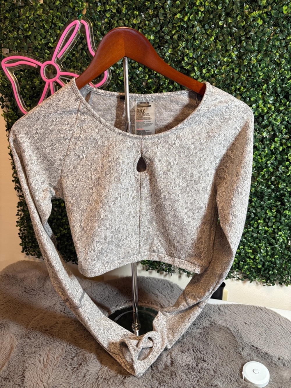 Gymshark Heather Gray Cropped Long-Sleeve Top Size Medium